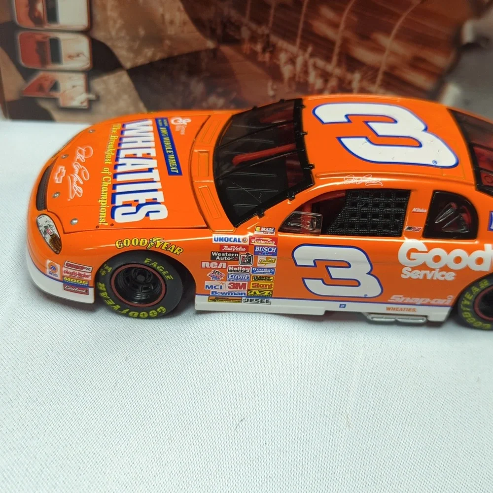 Dale Earnhardt Wheaties Car 1/32 #3 Monte Carlo - Picture 2 of 12